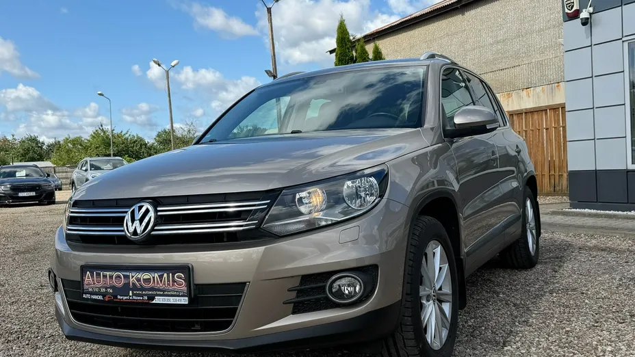 VOLKSWAGEN Tiguan -