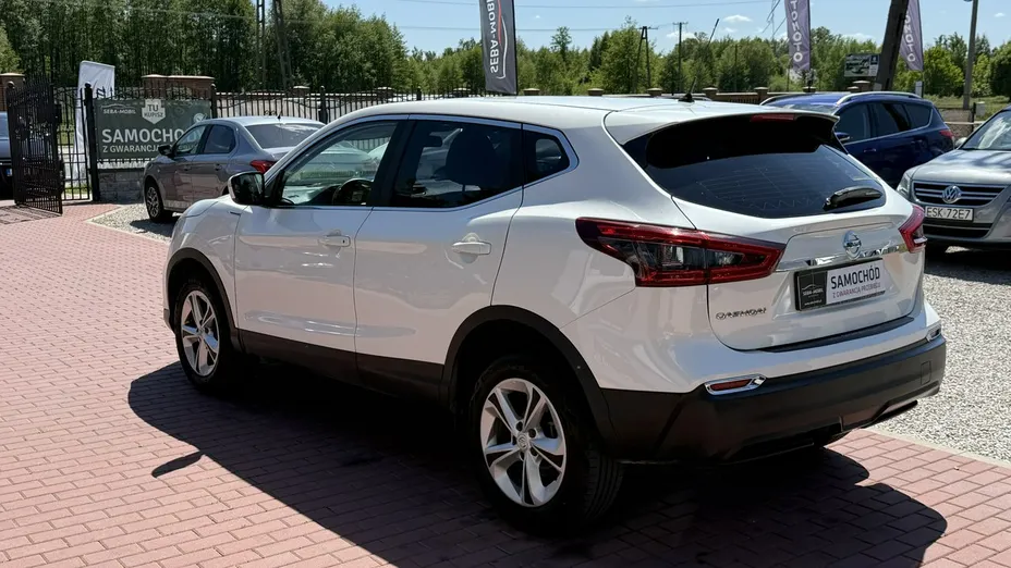 NISSAN Qashqai -