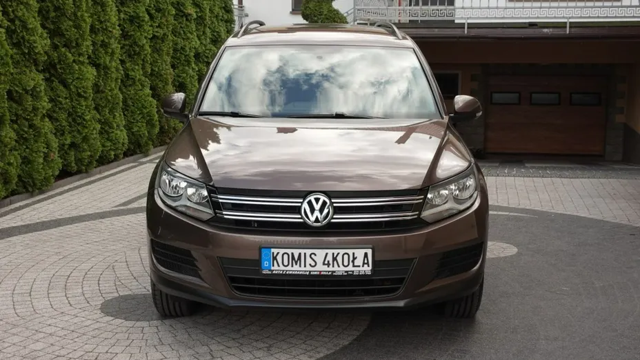 VOLKSWAGEN Tiguan -