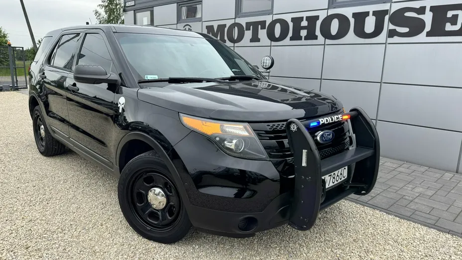 FORD Explorer -