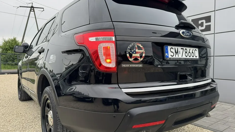 FORD Explorer -