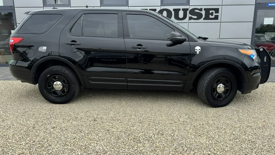FORD Explorer -