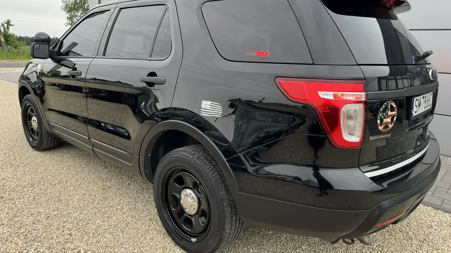 FORD Explorer -