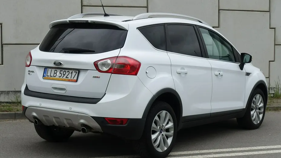 FORD Kuga -