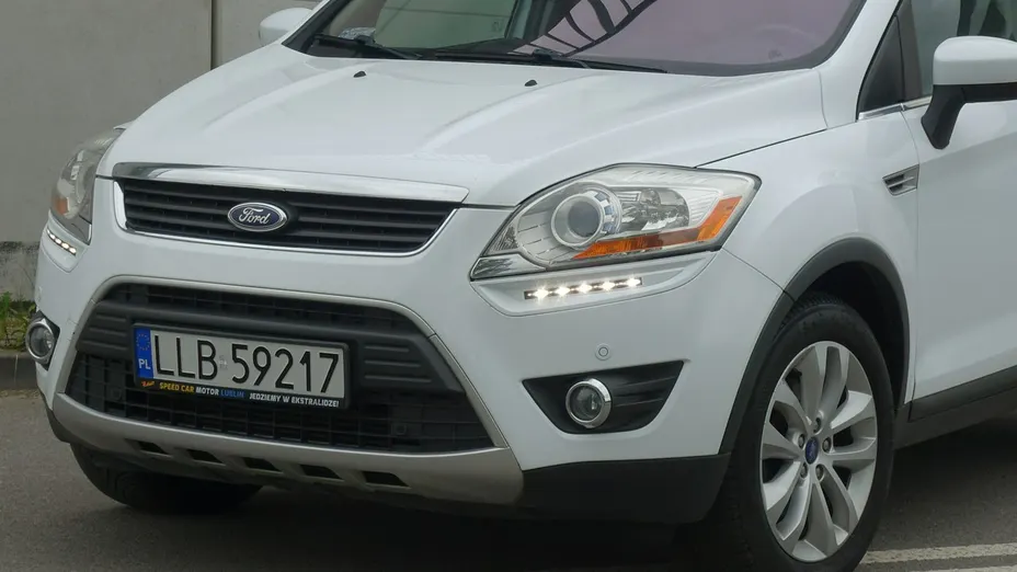 FORD Kuga -