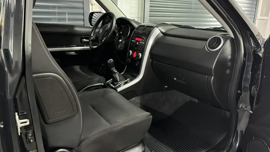 SUZUKI Grand Vitara -