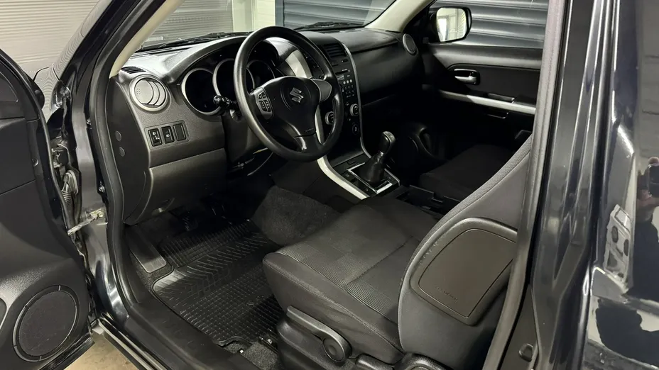 SUZUKI Grand Vitara -