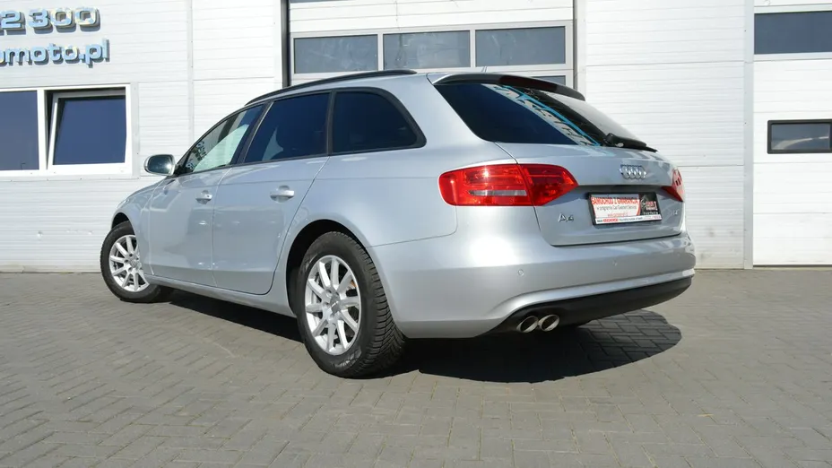 AUDI A4 -