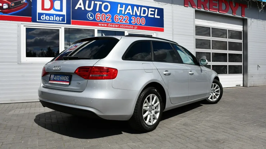 AUDI A4 -