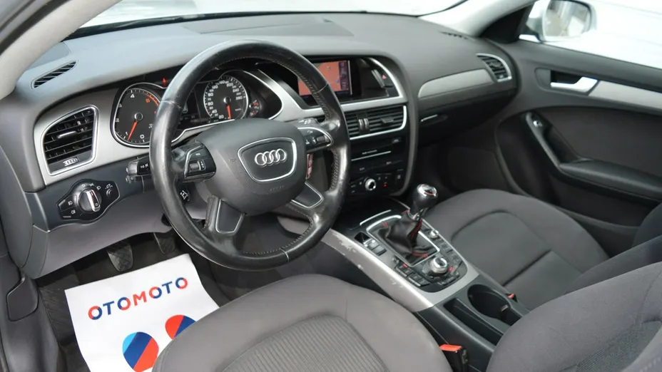 AUDI A4 -