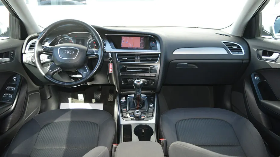 AUDI A4 -