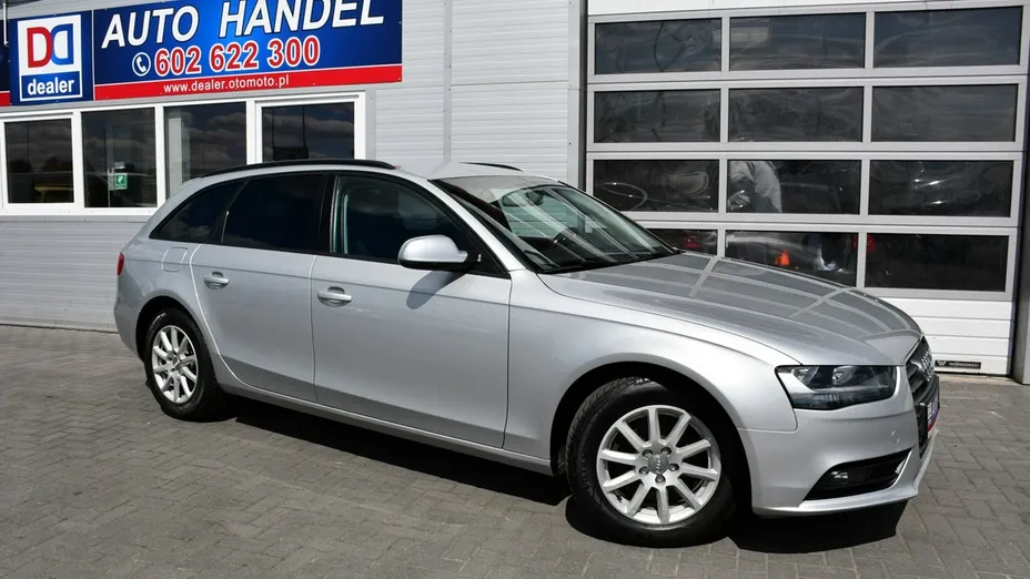 AUDI A4 -
