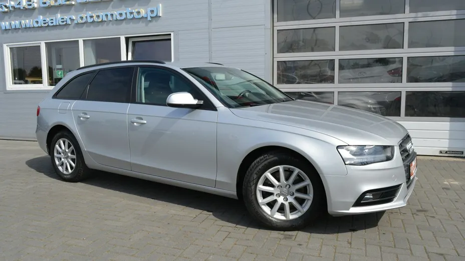 AUDI A4 -