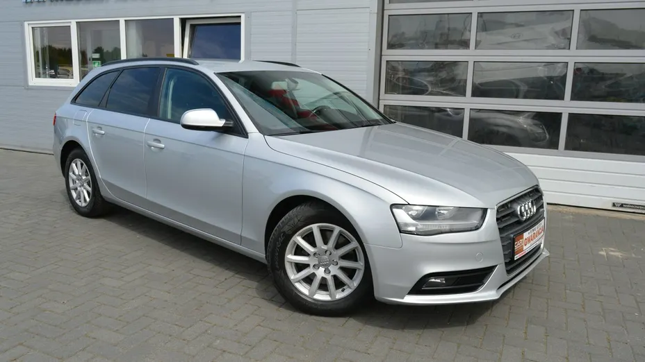 AUDI A4 -