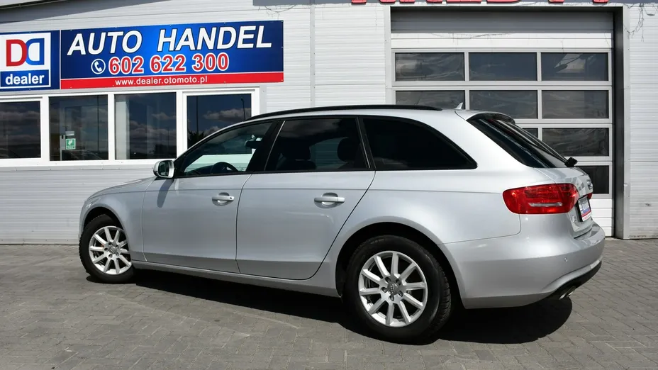 AUDI A4 -