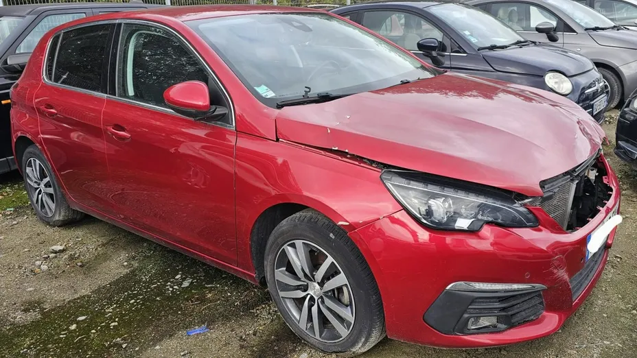 PEUGEOT 308 -