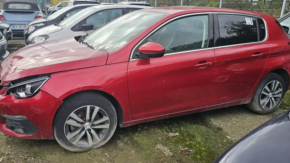 PEUGEOT 308 -