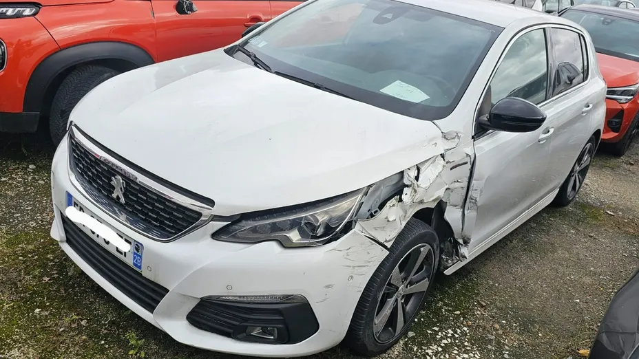 PEUGEOT 308 -