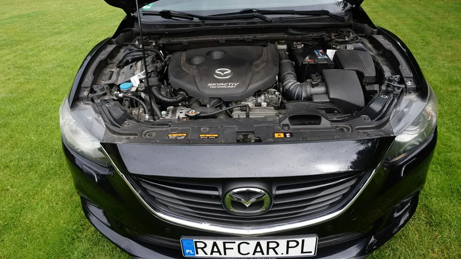MAZDA 6 -