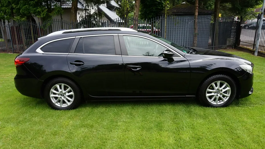 MAZDA 6 -