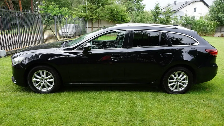 MAZDA 6 -