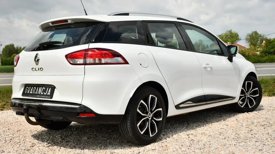 RENAULT Clio -