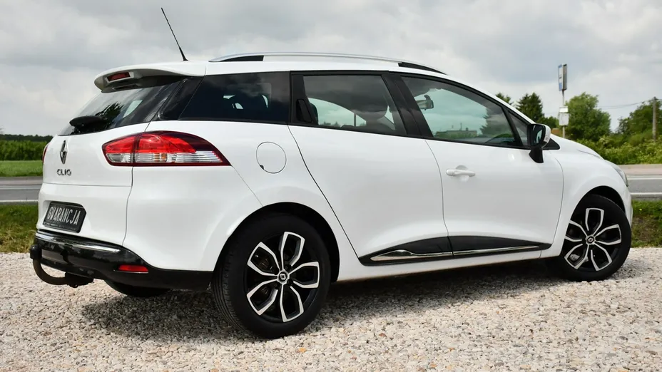 RENAULT Clio -