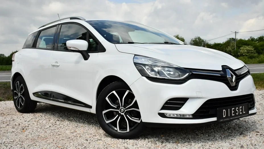 RENAULT Clio -