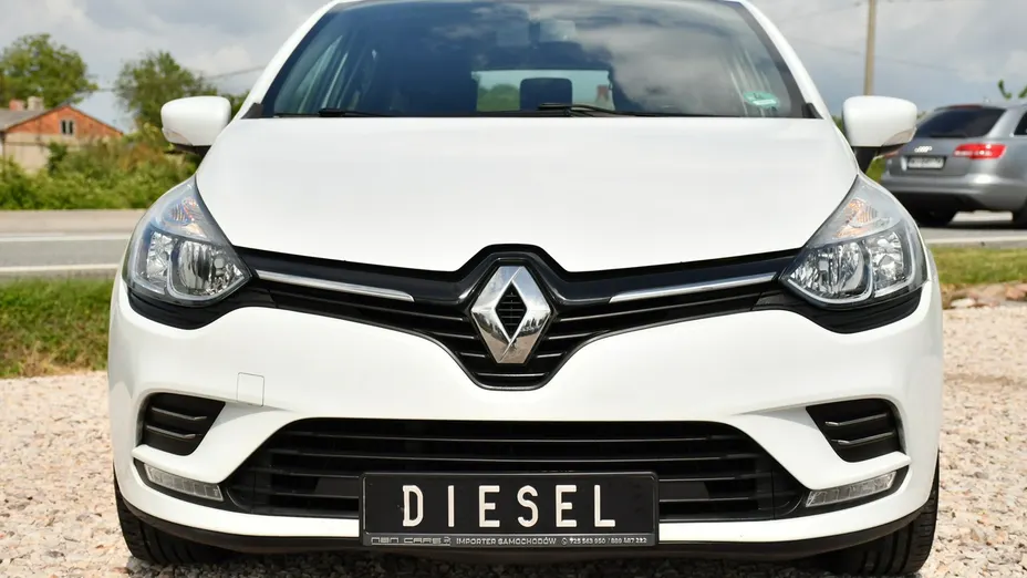 RENAULT Clio -