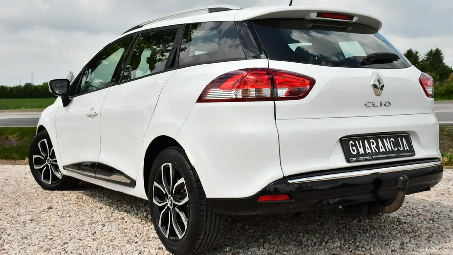 RENAULT Clio -
