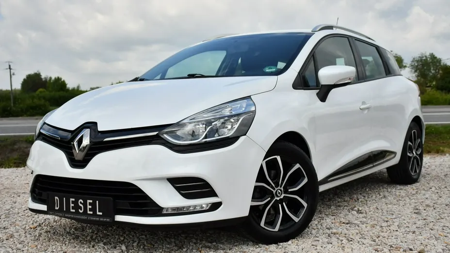 RENAULT Clio -