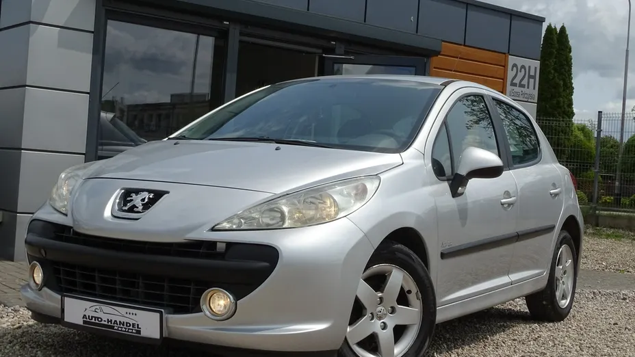 PEUGEOT 207 -