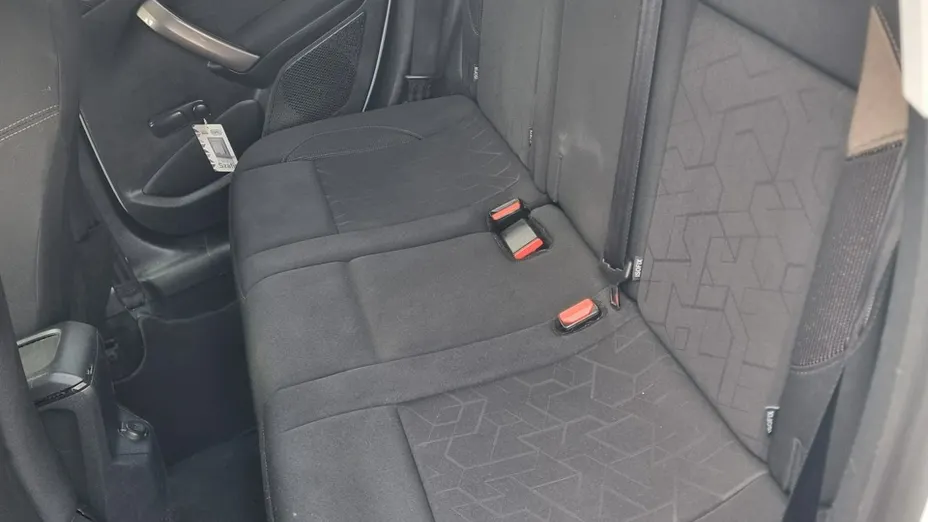PEUGEOT 2008 -