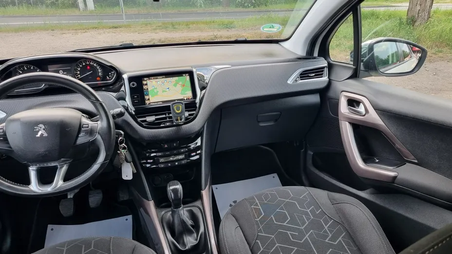 PEUGEOT 2008 -