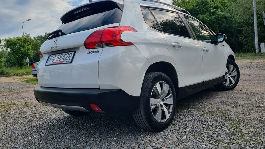 PEUGEOT 2008 -