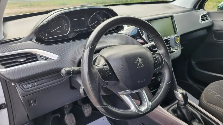 PEUGEOT 2008 -
