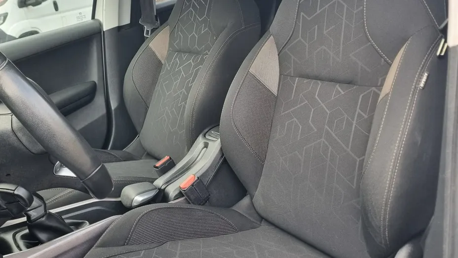 PEUGEOT 2008 -