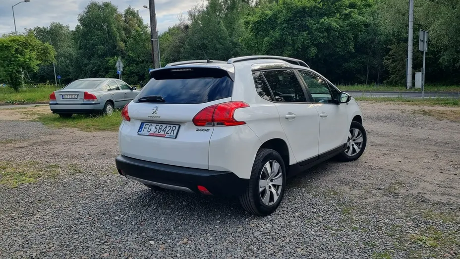 PEUGEOT 2008 -