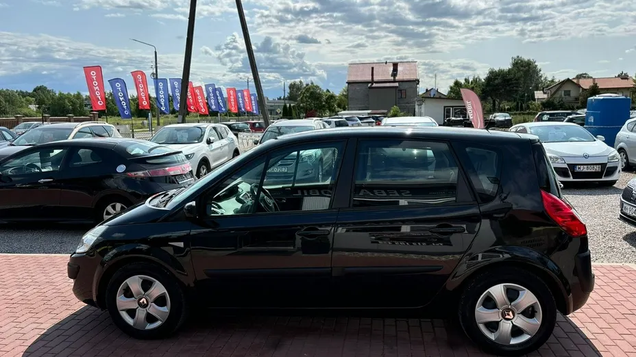 RENAULT Scenic -