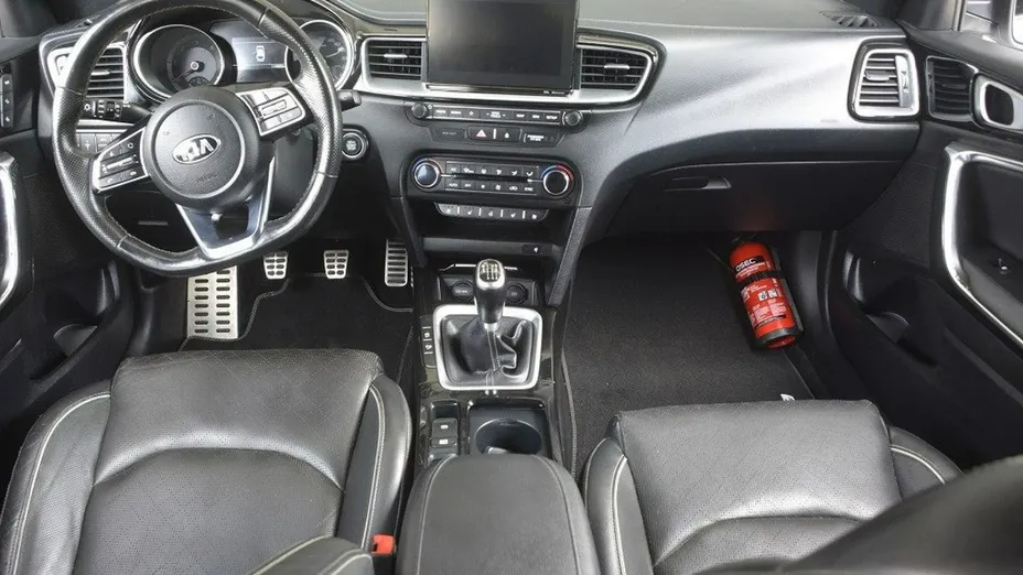 KIA ProCeed -