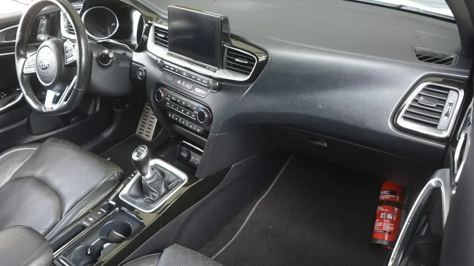 KIA ProCeed -
