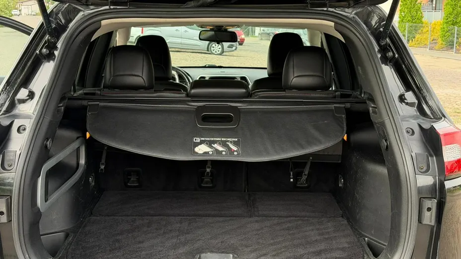 JEEP Cherokee -