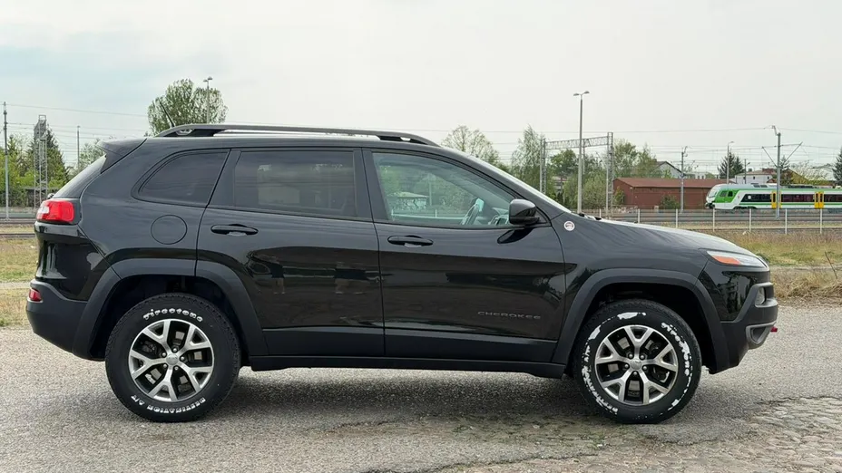 JEEP Cherokee -