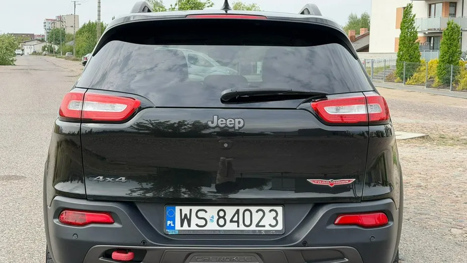 JEEP Cherokee -