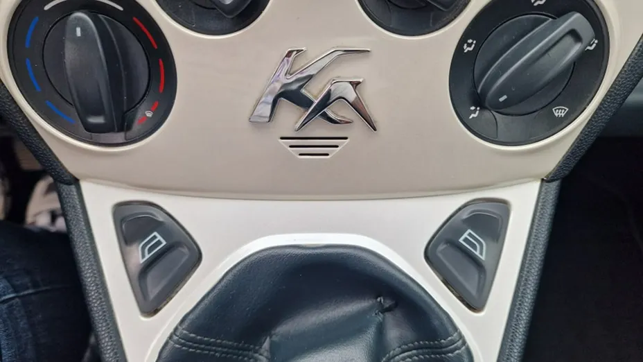 FORD Ka -