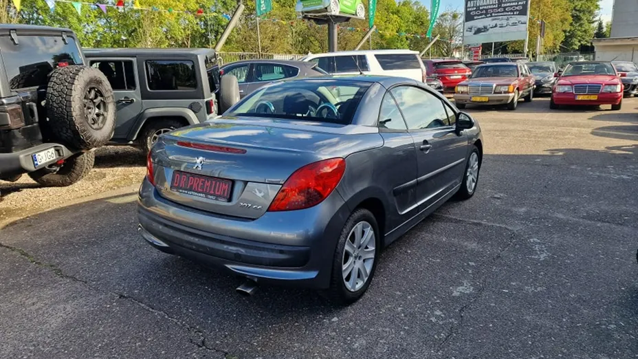 PEUGEOT 207 -