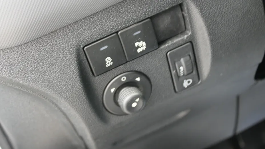PEUGEOT Partner -