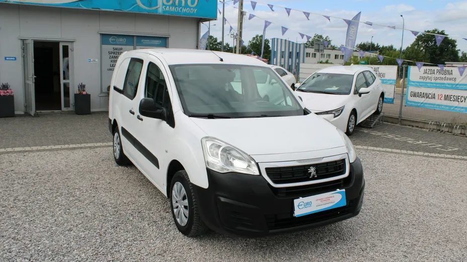 PEUGEOT Partner -