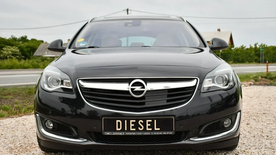 OPEL Insignia -