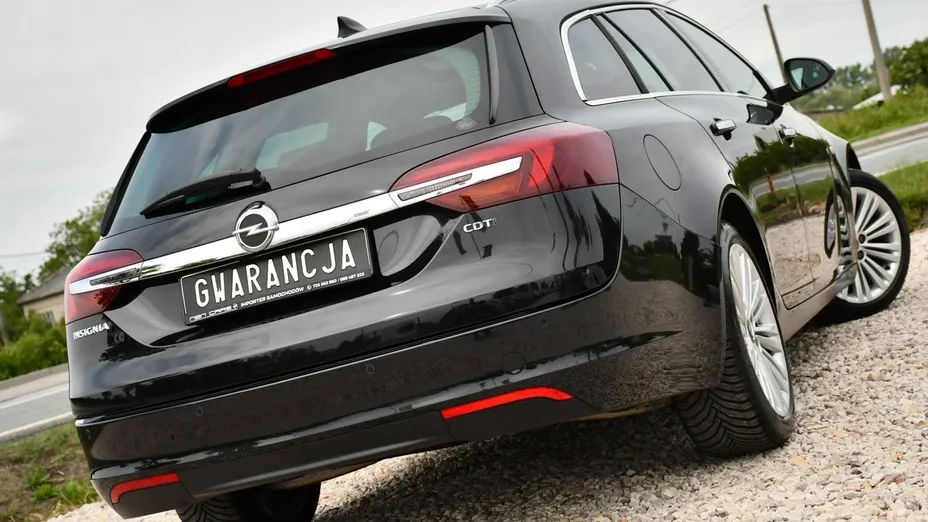 OPEL Insignia -